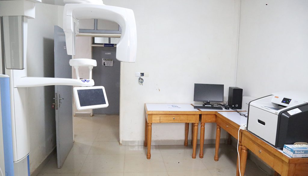 Overview of the the Panoramic X-ray machine and its accessories