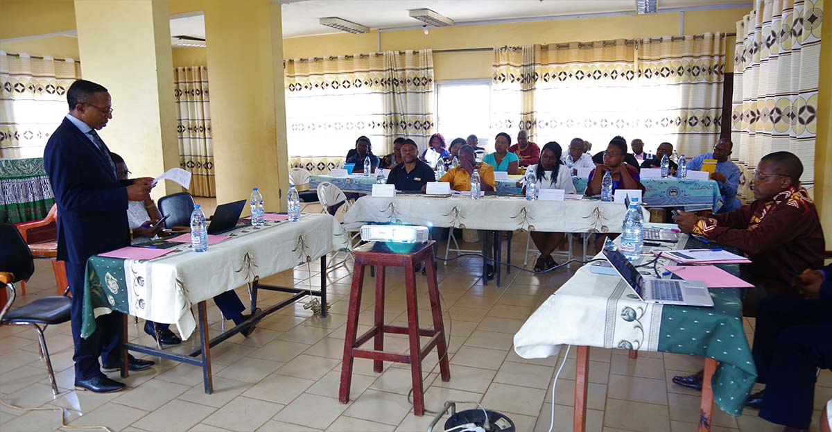 North West Regional Delegate for Secondary Education delivering welcome address