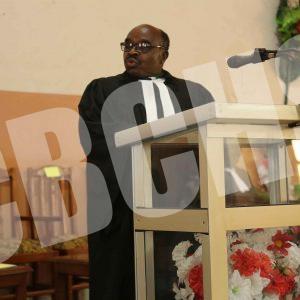 Rev. Peter Nyumnloh declaring the whole counsel of God2