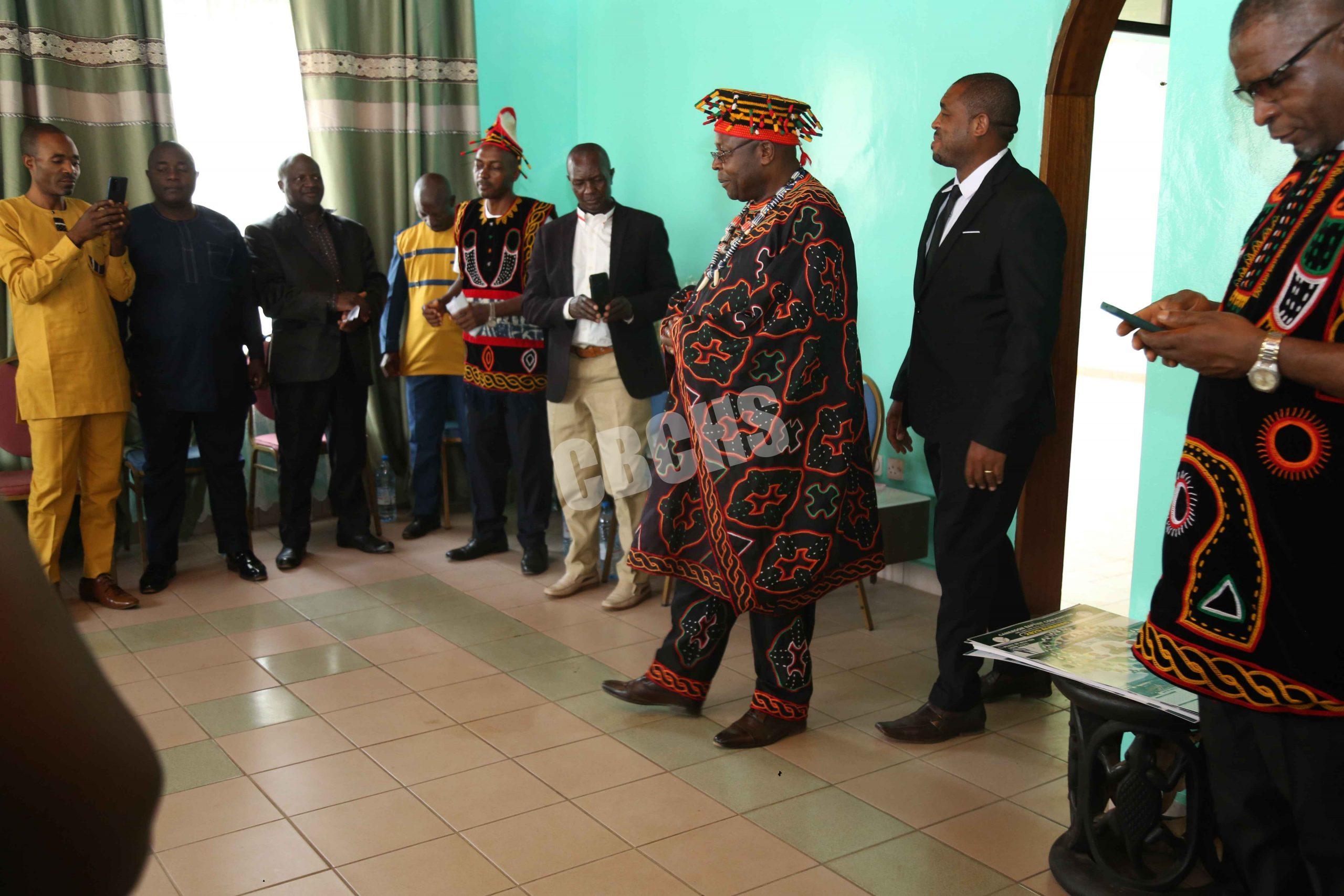 showcasing of gift by the Director and Mr Alfred