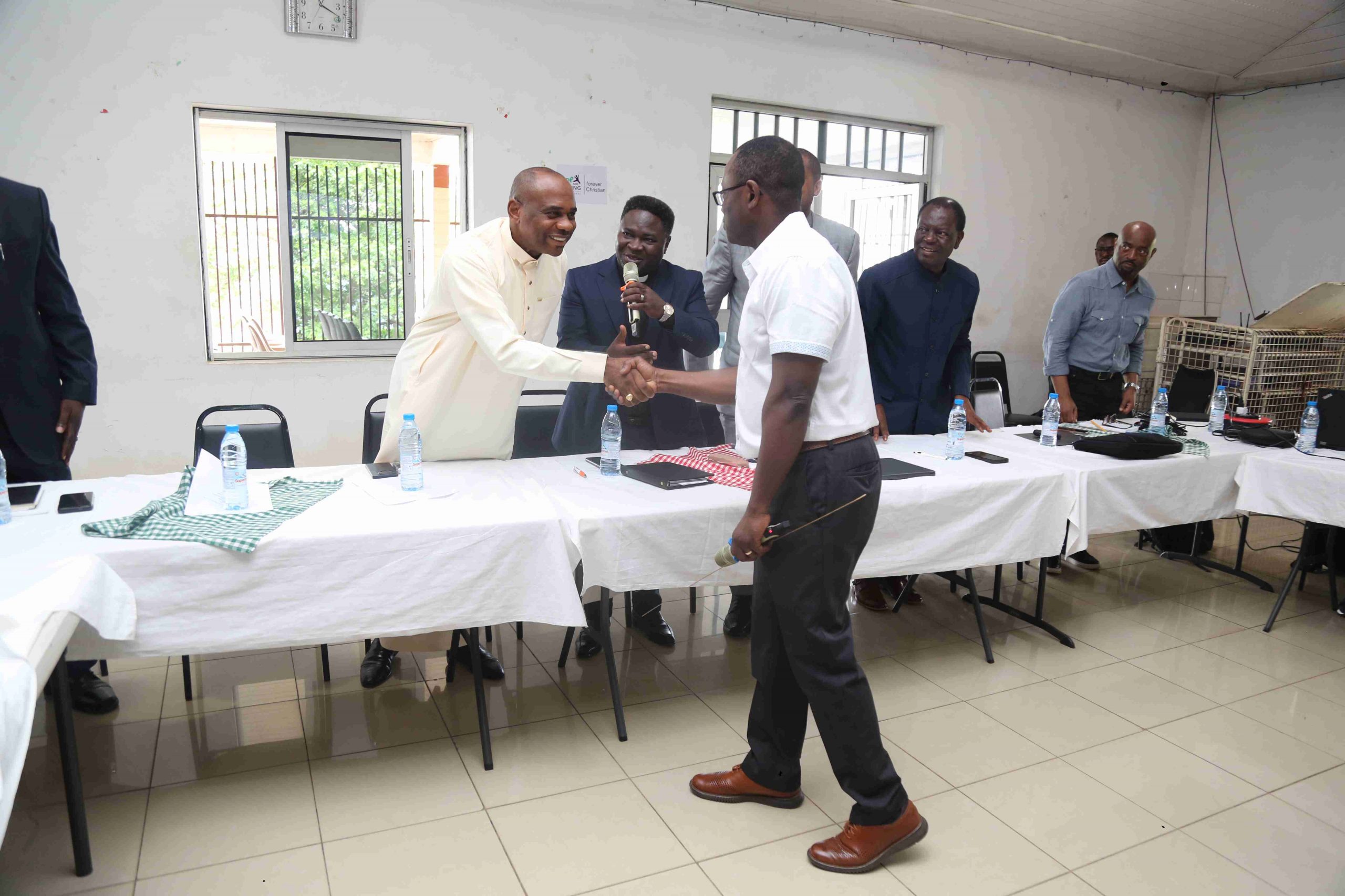 D.O of Tiko Subdivision welcomes and congratulates Dr. Gwan-Nulla for his vision