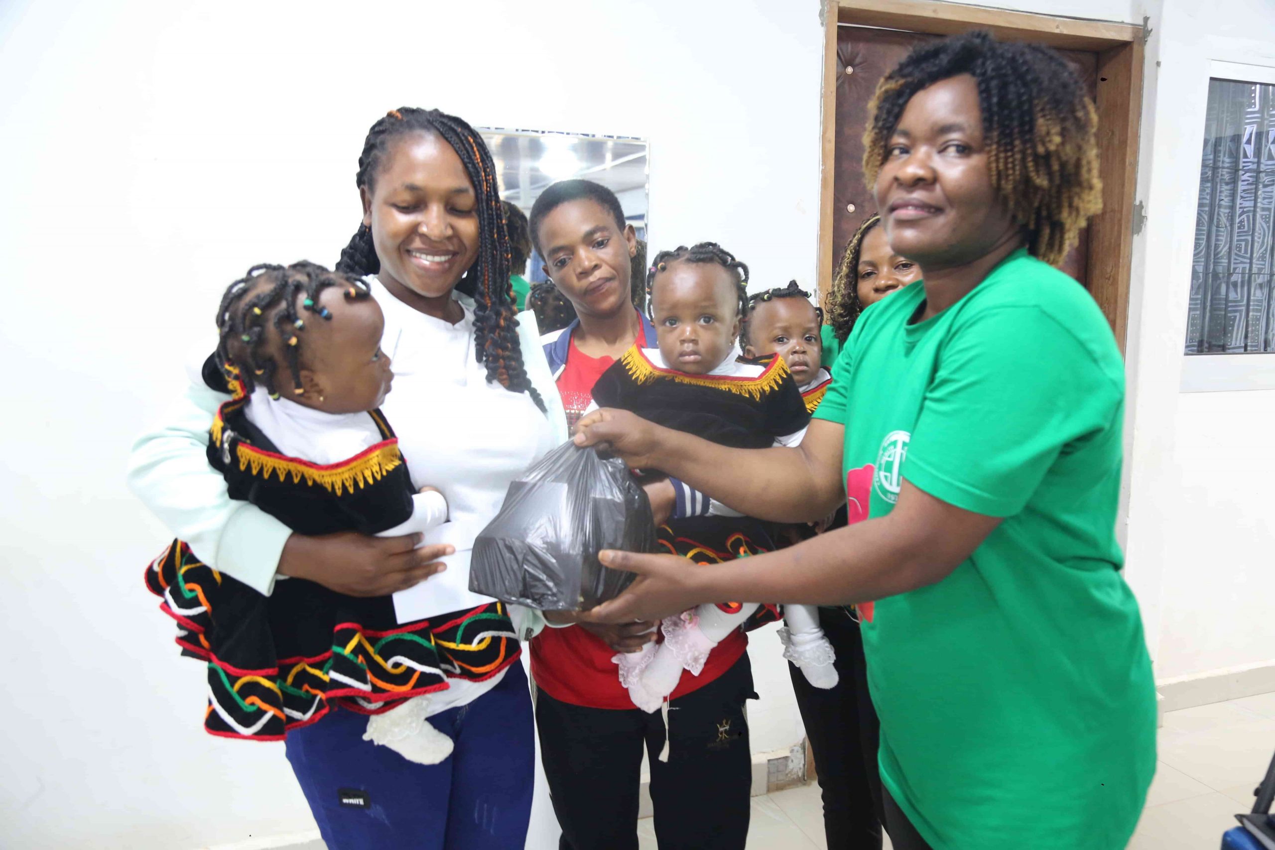 Appreciation package handed over to Mme Nsom Vivian by Nutrition Counsellor Mme Nfor Magdalene