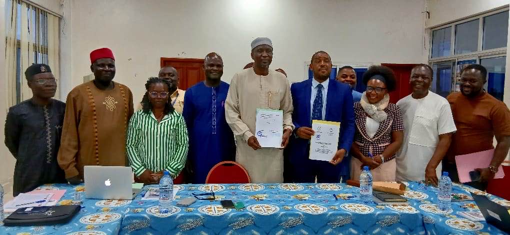 Stakeholders of UMa & CBC Health Services pose to celebrate MoU