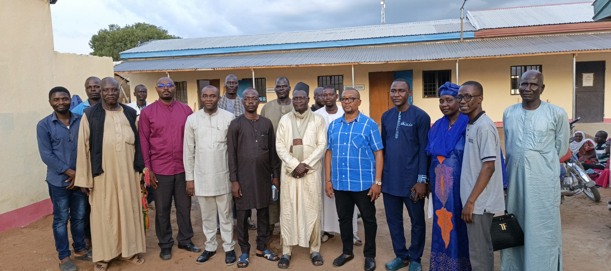 Group photo of officials to immortalize the visit
