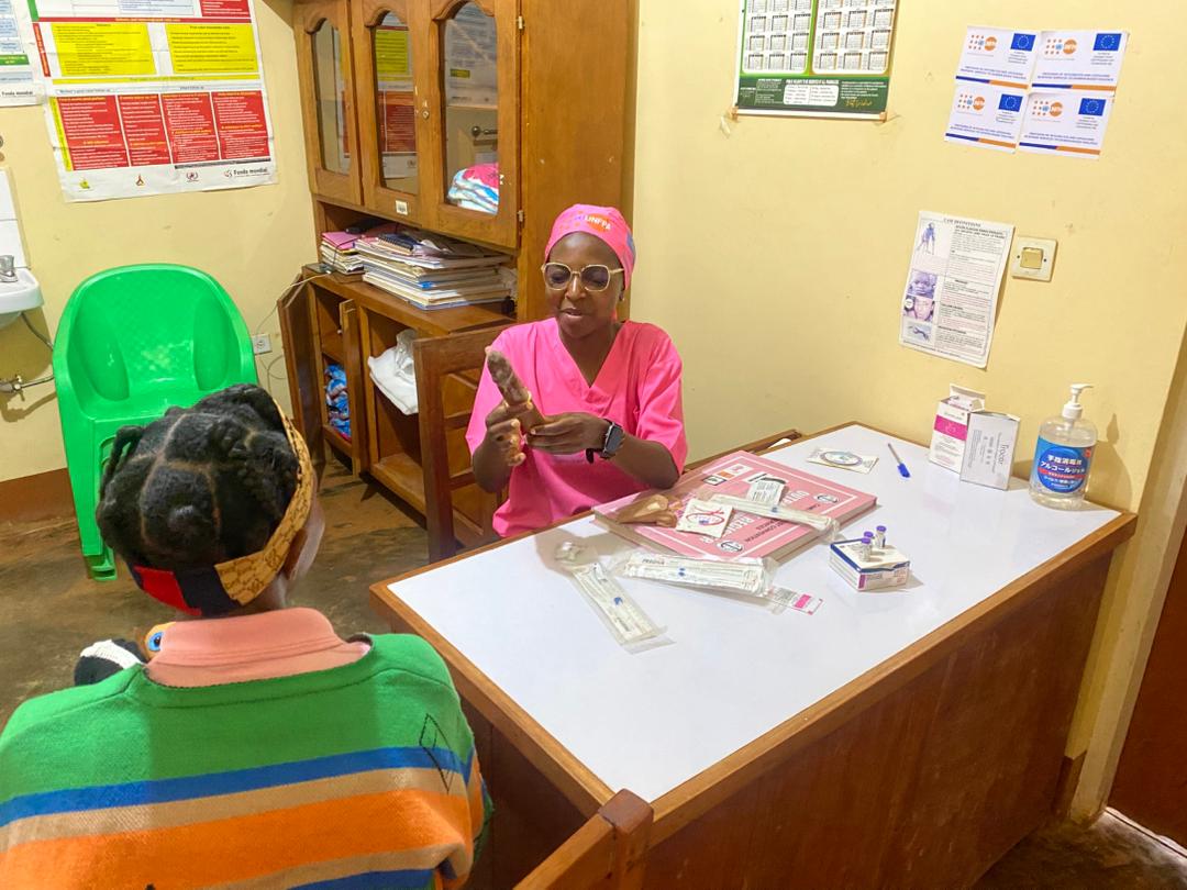 Explaining the various Family planning methods to a client