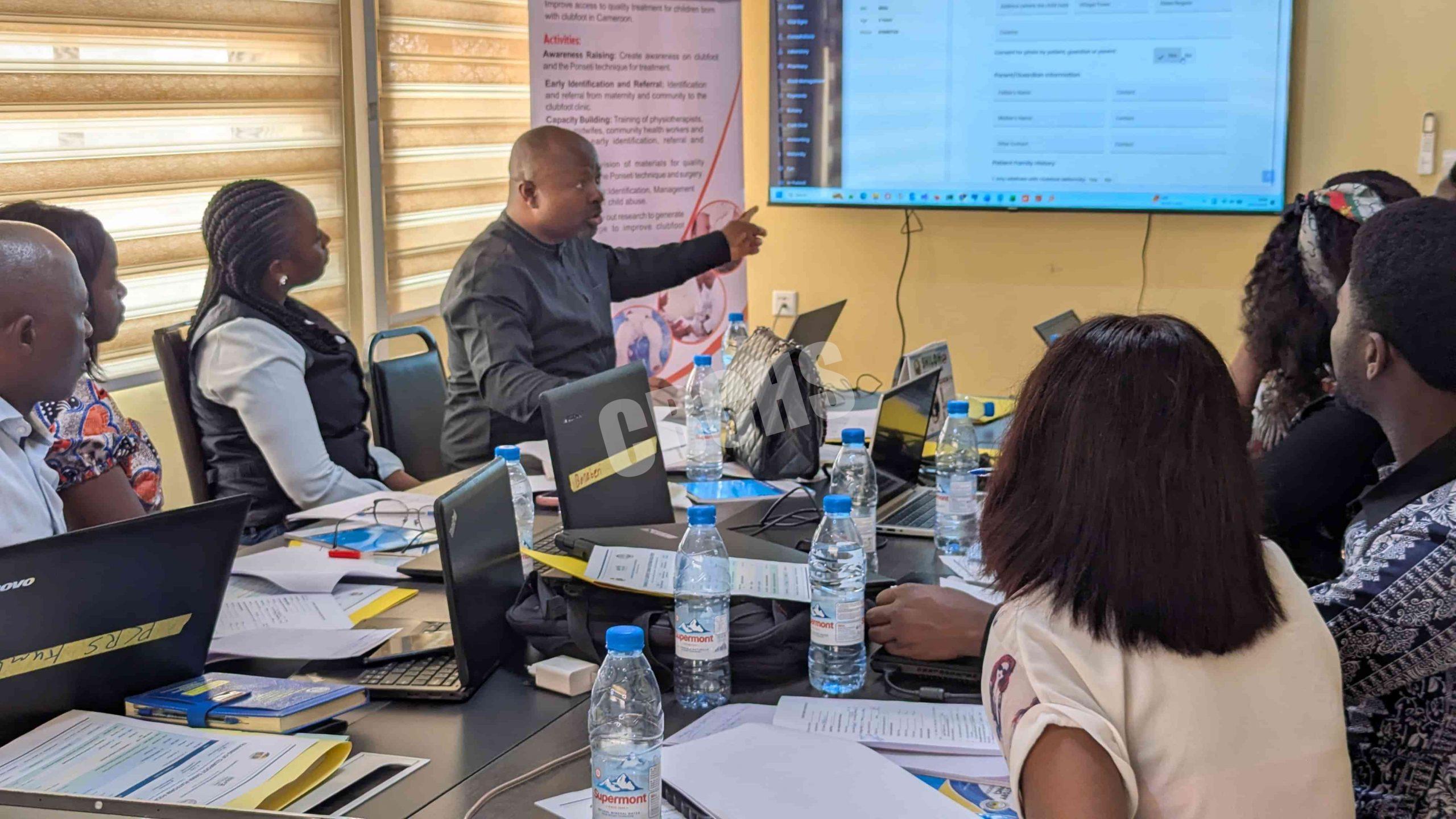 DAMA Manager presenting the DAMA system